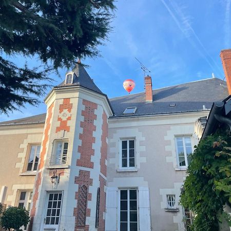 La Maison Voyage Bed And Breakfast Onzain Bagian luar foto