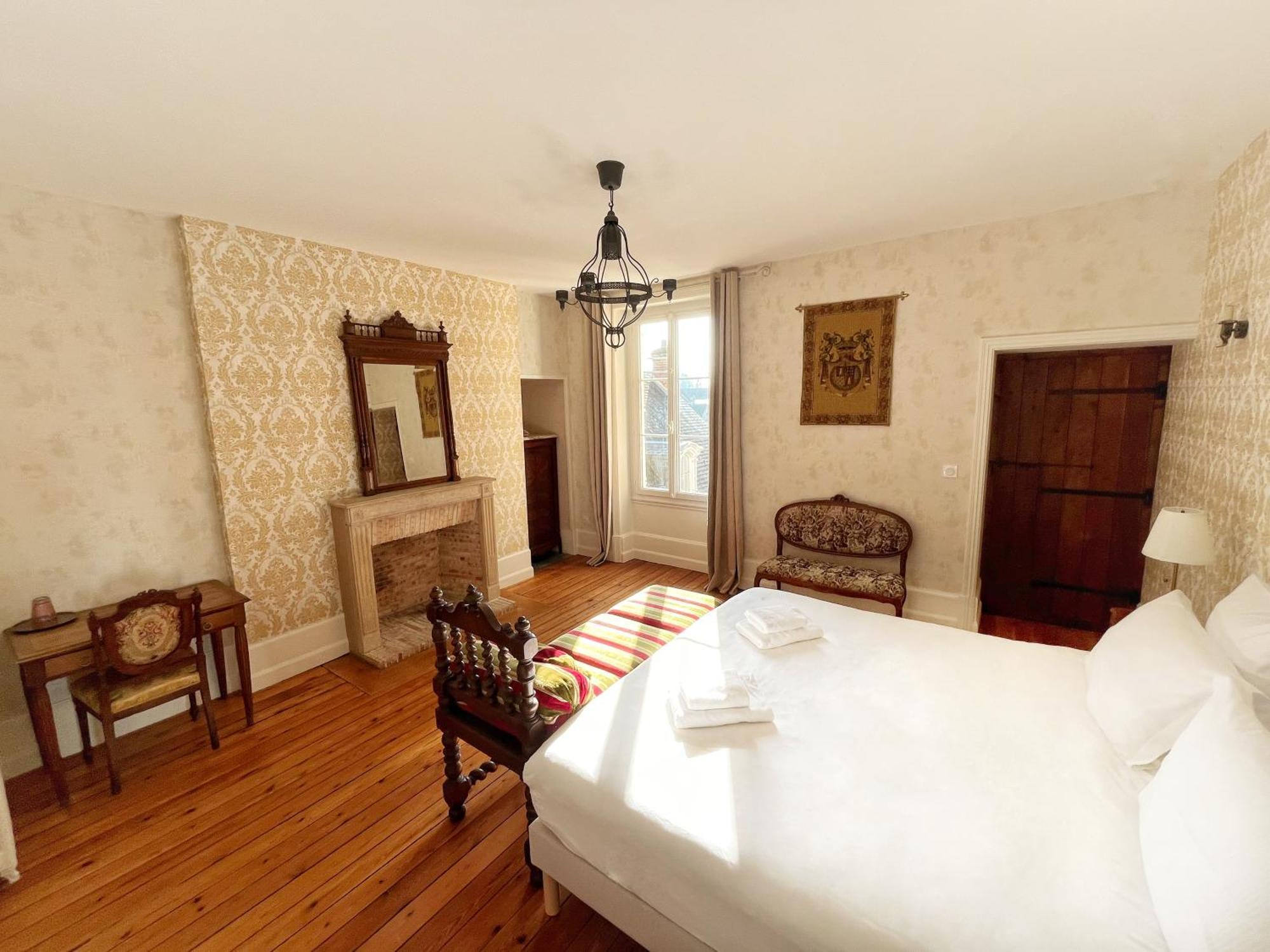 La Maison Voyage Bed And Breakfast Onzain Bagian luar foto